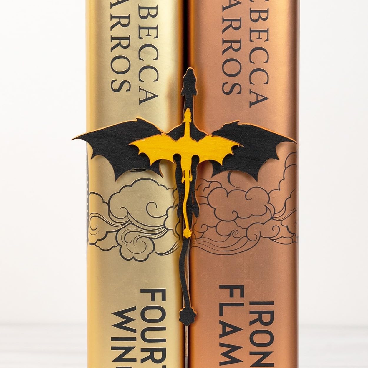 HASTHIP® Fourth Wing Merch Dragon Bookshelf Decor, Handmade Wooden Bookshelf Decorations, Fantasy Fan Book Nook Acotar Trinkets, Cool 4th Wing Bookish Accessories Gifts for Books Lovers HASTHIP® Fourth Wing Merch Dragon Bookshelf Decor, Handmade Wooden Bookshelf Decorations, Fantasy Fan Book Nook Acotar Trinkets, Cool 4th Wing Bookish Accessories Gifts for Books Lovers